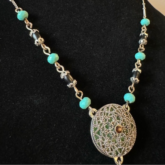 1980s Vintage Nina Ricci for Avon (Signed NR) Dreamcatcher Pendant Necklace - Picture 8 of 14